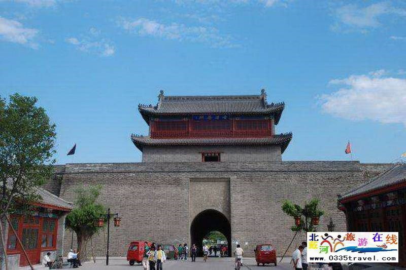 超值“山海關(guān)十年暢游卡”（包含天下第一關(guān)、老龍頭、角山、長(zhǎng)壽山、孟姜女廟等九大景區(qū)）