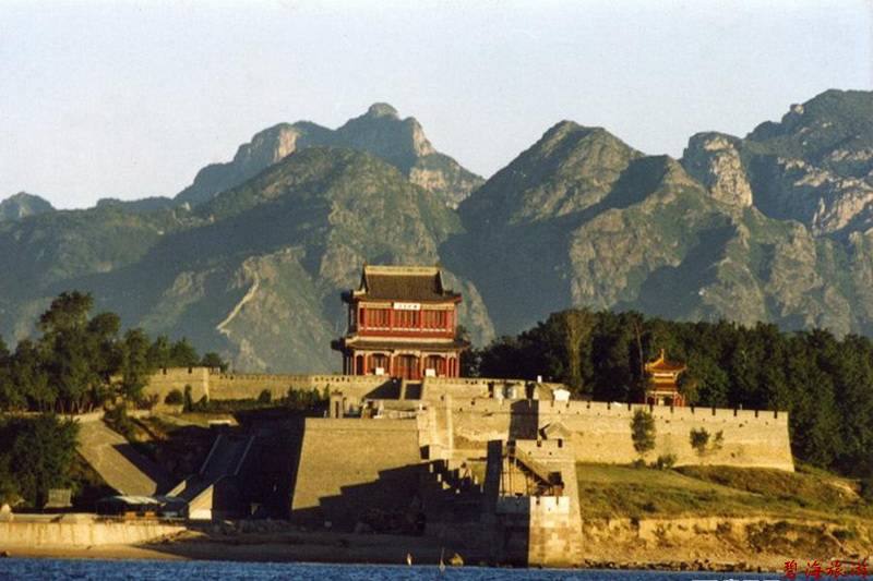 超值“山海關(guān)十年暢游卡”（包含天下第一關(guān)、老龍頭、角山、長壽山、孟姜女廟等九大景區(qū)）