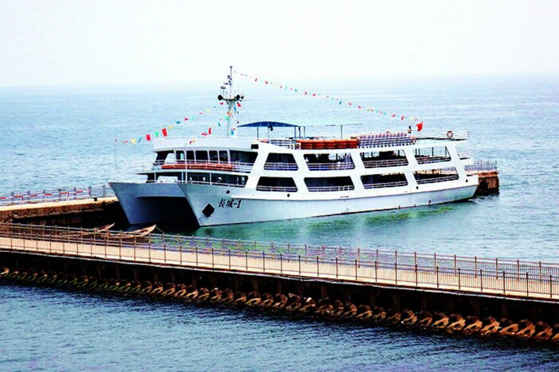 秦皇島北戴河浪淘沙長城號公主號尋仙號求仙號游船